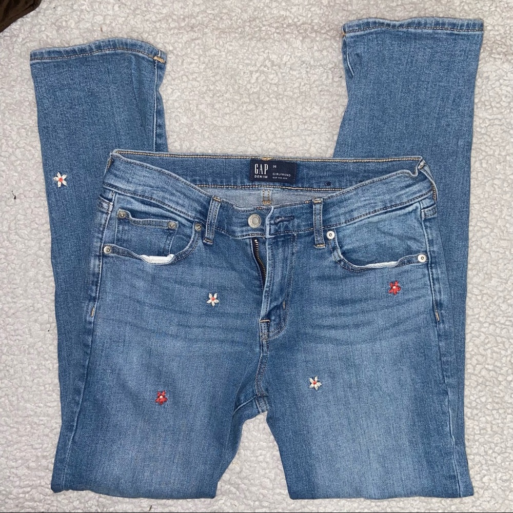 GAP Denim girlfriend embroidered jeans size 26